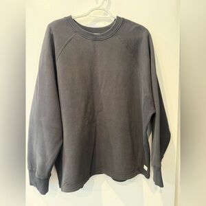 Vuori Women’s Oversized Restore Sweatshirt crewneck, oversized.